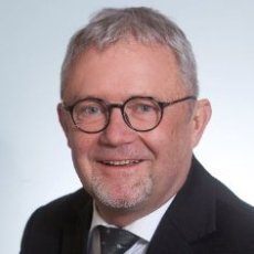 Dekan Lutz Schultz