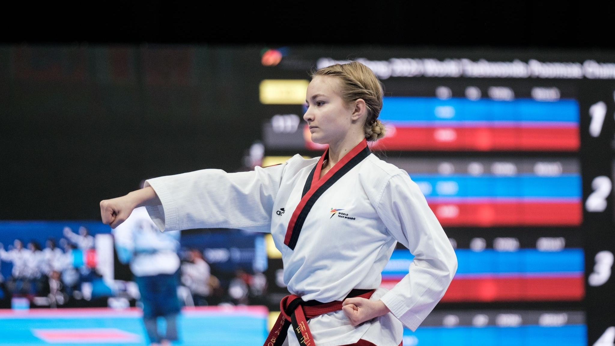 Messdienerin Ksenia Bongard